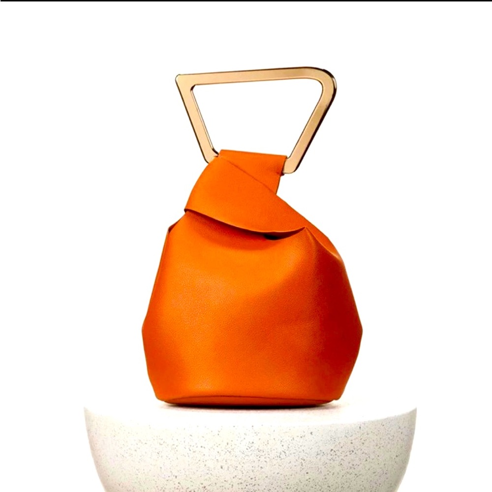Women bucket bag